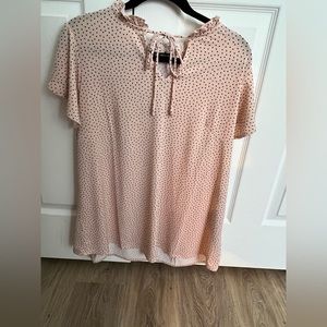 1X light pink blouse